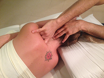 neck stiffness massage limassol